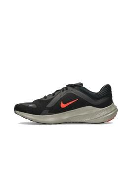 Zapatilla Nike M Quest 5 Negro/Rojo