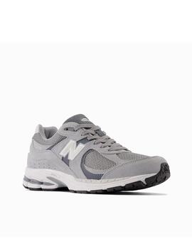 Zapatilla New Balance U 2002RST Gris