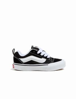 Zapatilla Vans UY Knu Skool Negro/Blanco