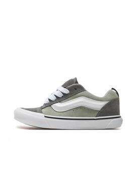 Zapatilla Vans JN knu Skool Gris/Blanco