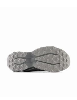 Zapatilla New Balance M Tektrel Gris
