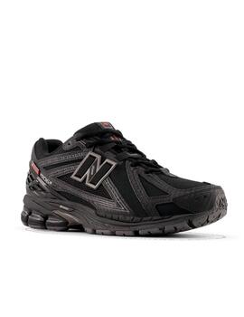 Zapatilla New Balance U 1906ROE Negro