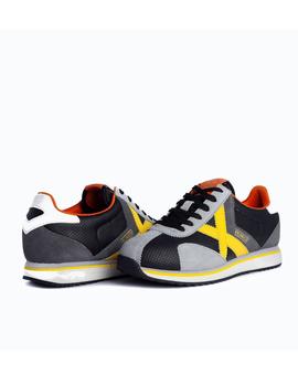 Zapatilla Munich Sapporo 134 Negro/Amarillo