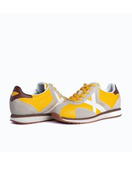 Zapatilla Munich Sapporo 135 Amarillo y Blanco