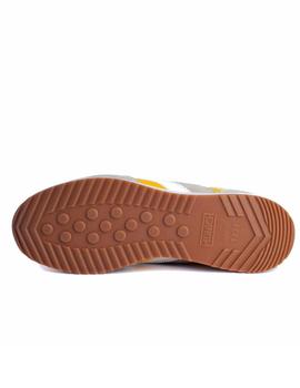 Zapatilla Munich Sapporo 135 Amarillo y Blanco