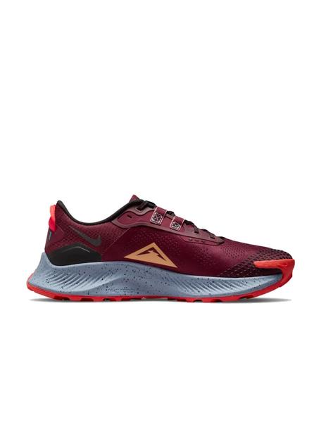 Zapatilla Pegasus Trail Wine/Gold