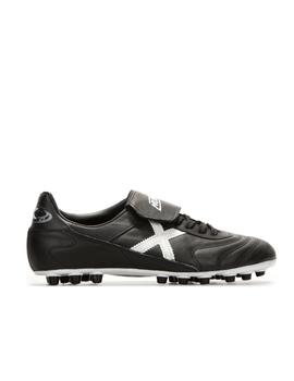 Bota Munich Futbol Mundial U25 Negro y Blanco