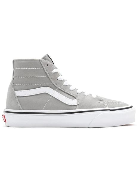 vans grises y blancas